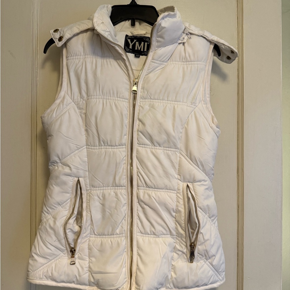 YMI Women's Ivory Quilted Vest